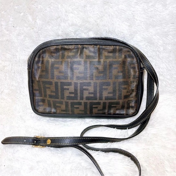 Fendi Black and Brown Logo Shoulder Bag - Picture 2 of 9